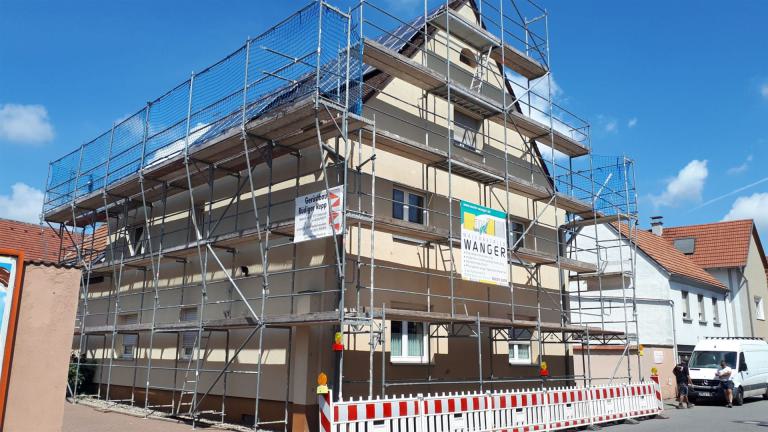 Baugerüst für gesamte Hausfassade